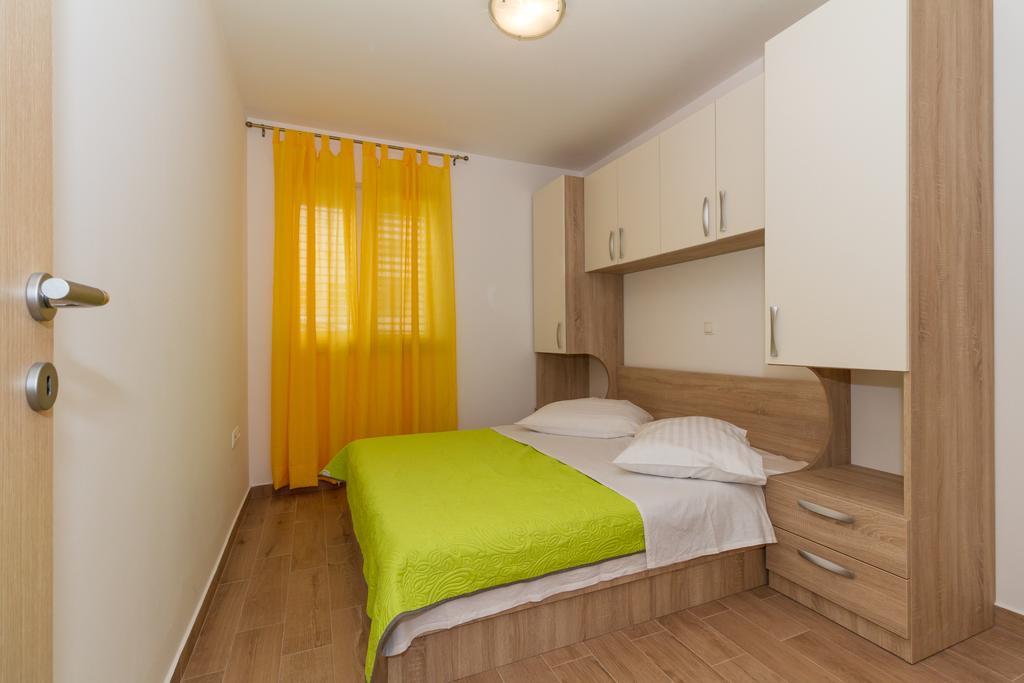 Apartments Villa-Ines Center Vodice Eksteriør bilde