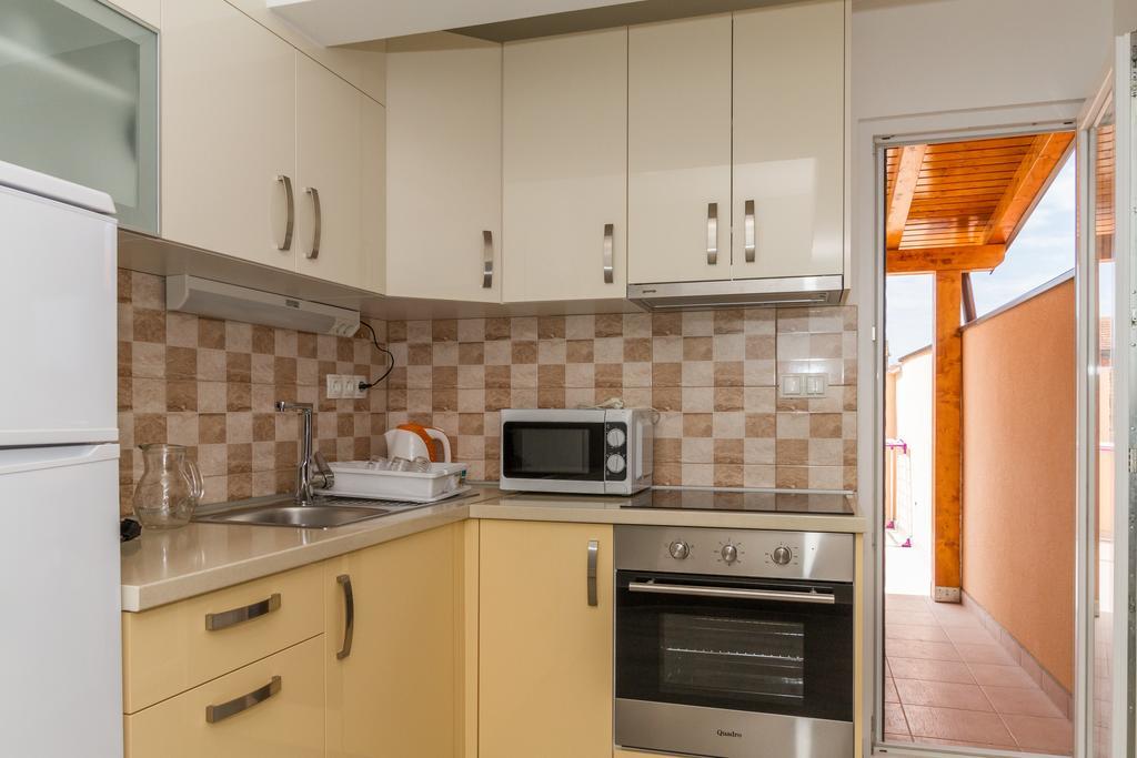 Apartments Villa-Ines Center Vodice Eksteriør bilde
