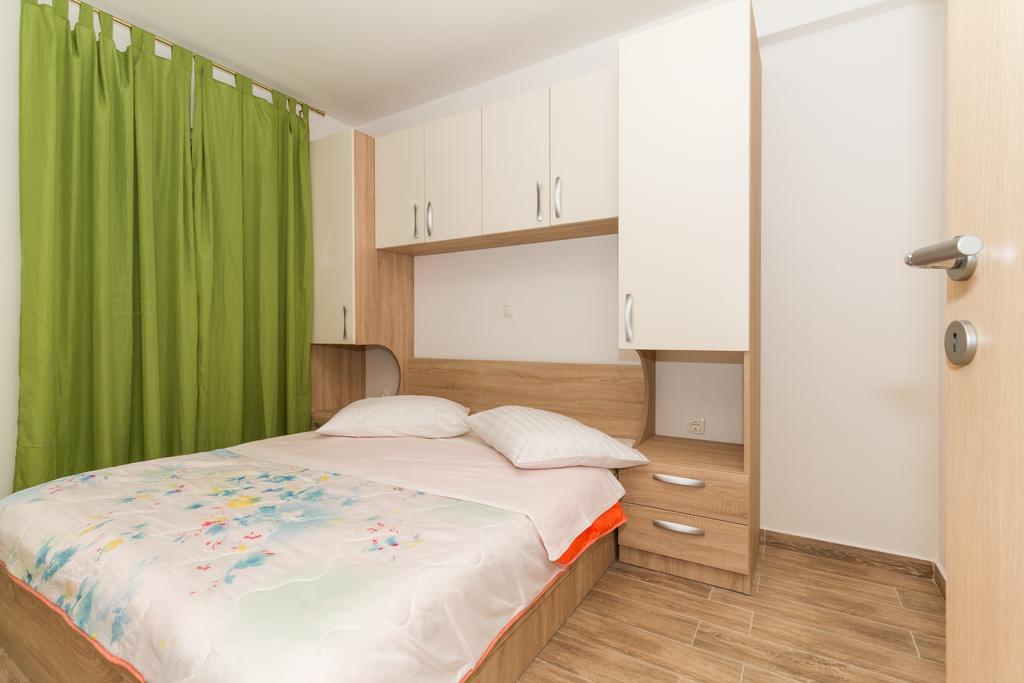 Apartments Villa-Ines Center Vodice Eksteriør bilde