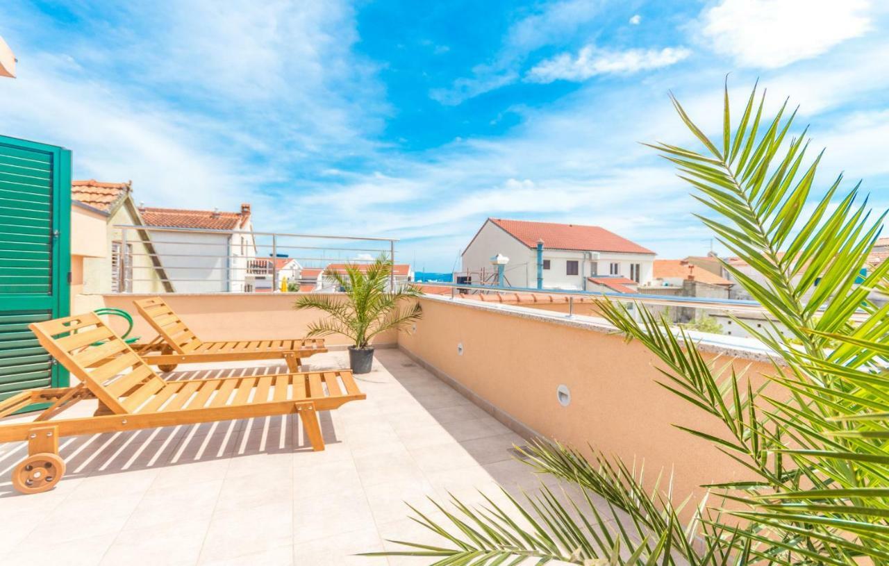 Apartments Villa-Ines Center Vodice Eksteriør bilde